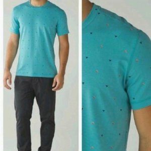 Lululemon Tee Multicolor Triangle Pattern Sz Large